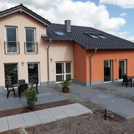 Lovely Modern Apartment With Private Terrace Ellscheid Екстер'єр фото